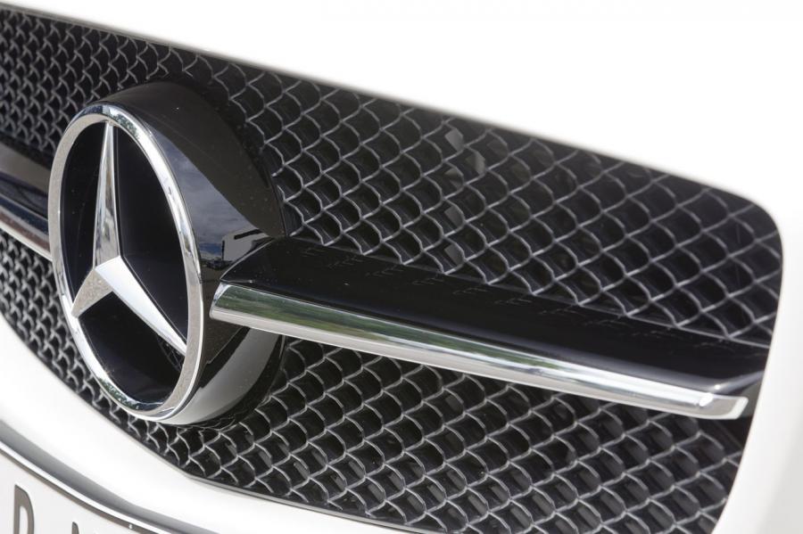  Mercedes-Benz SLS AMG GT 2013 года  (фото 69 из 110)